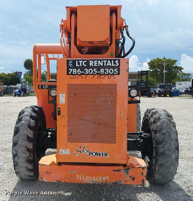image for item EC3793 2014 JLG 6042 telehandler
