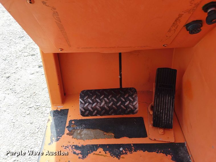 image for item EC3793 2014 JLG 6042 telehandler