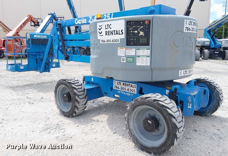image for item EC3795 2014 Genie Z-45/25J boom lift