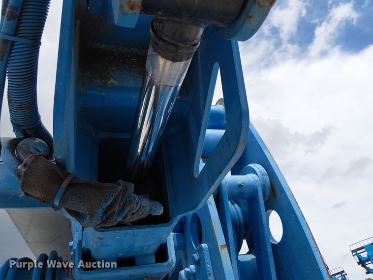 image for item EC3795 2014 Genie Z-45/25J boom lift