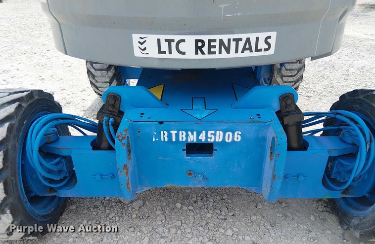 image for item EC3795 2014 Genie Z-45/25J boom lift