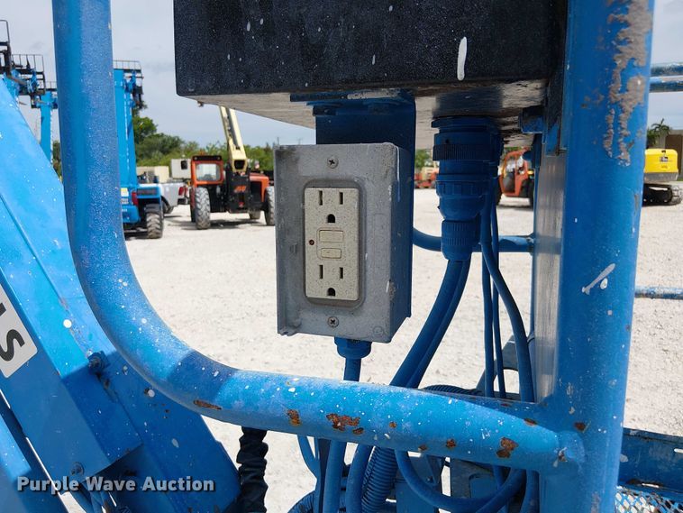 image for item EC3795 2014 Genie Z-45/25J boom lift