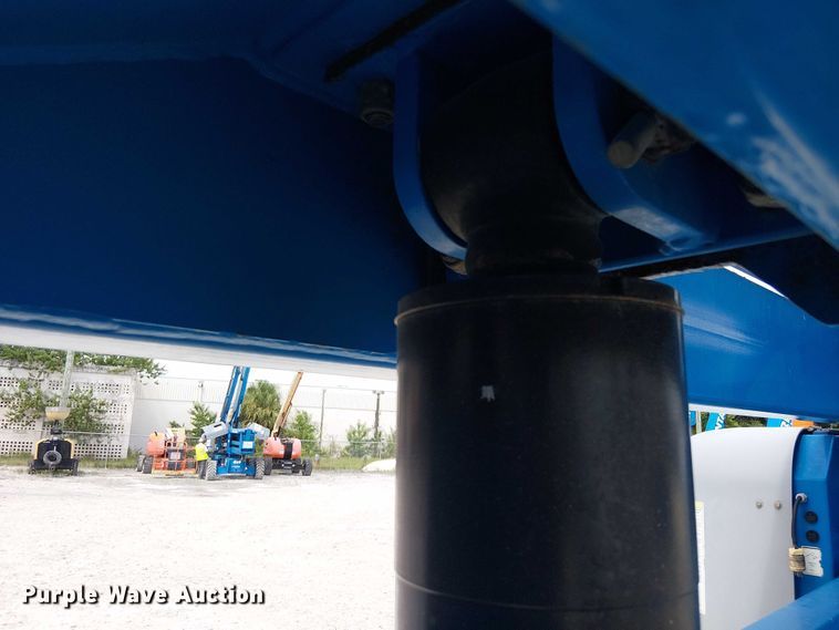 image for item EC3796 2014 Genie Z-60/34 boom lift