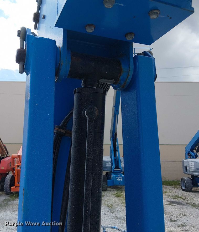 image for item EC3796 2014 Genie Z-60/34 boom lift