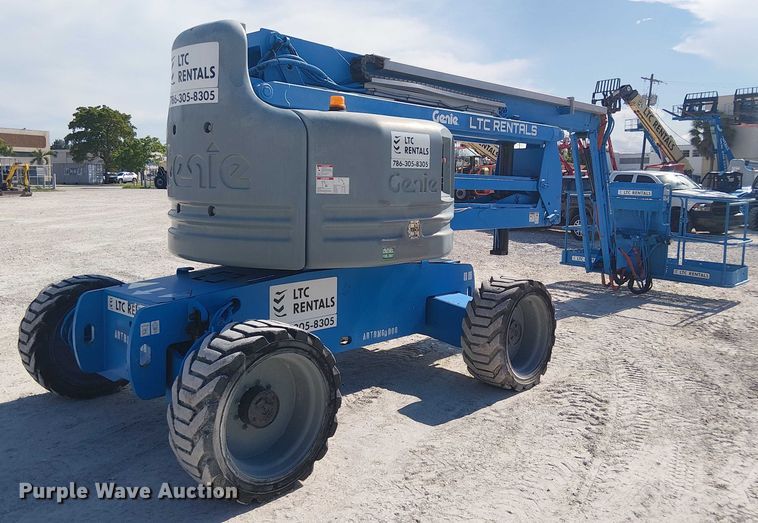 image for item EC3798 2013 Genie Z-60 boom lift