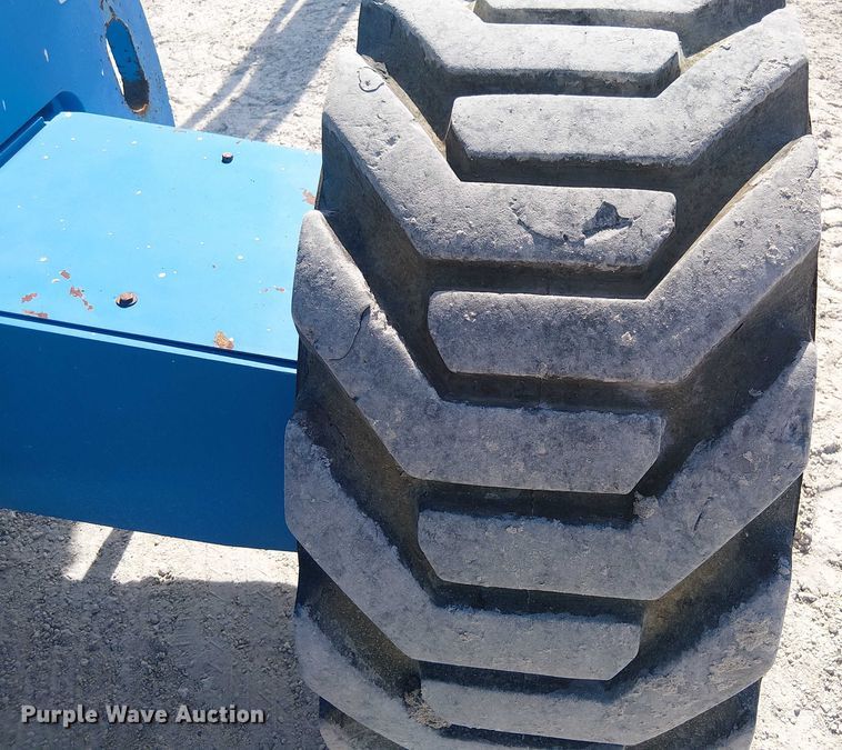 image for item EC3798 2013 Genie Z-60 boom lift