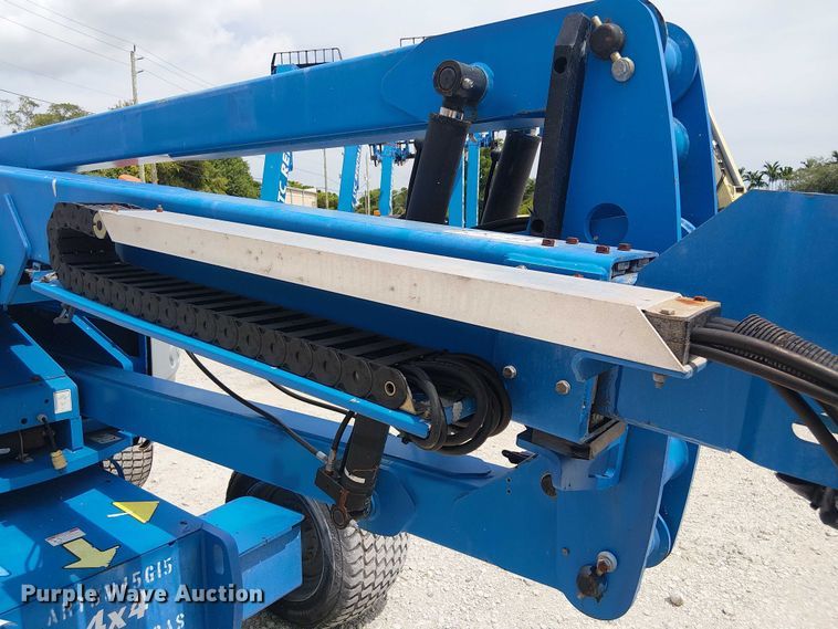 image for item EC3799 2013 Genie Z-45/25J boom lift
