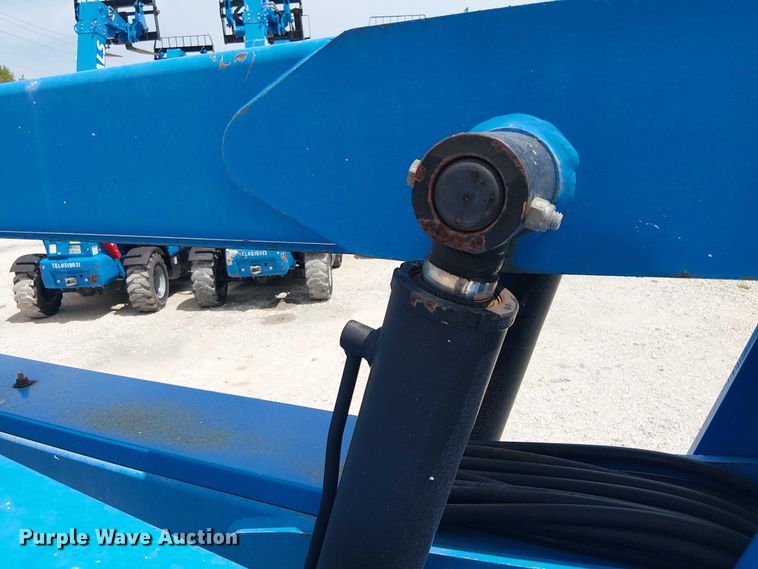 image for item EC3799 2013 Genie Z-45/25J boom lift