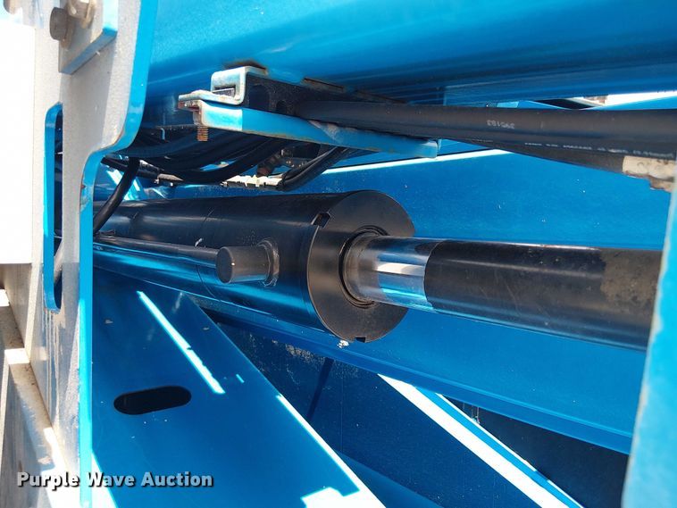 image for item EC3799 2013 Genie Z-45/25J boom lift