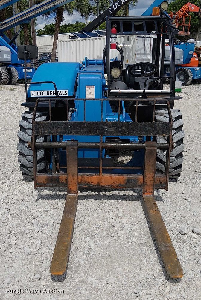 image for item EC3801 2016 Genie GTH5519 telehandler