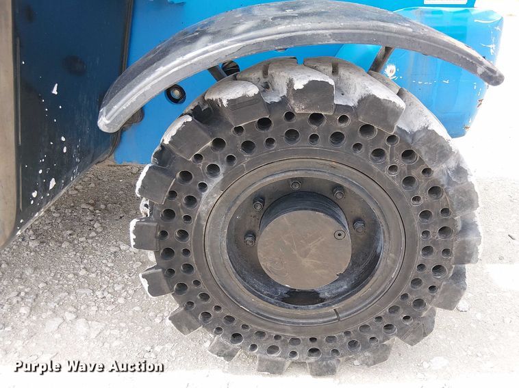 image for item EC3801 2016 Genie GTH5519 telehandler