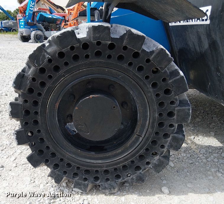 image for item EC3801 2016 Genie GTH5519 telehandler