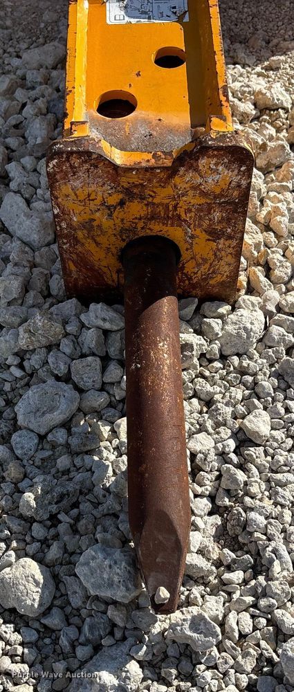 image for item EC3803 Teran THH300B-303 skid steer breaker