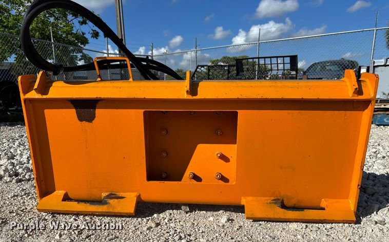 image for item EC3803 Teran THH300B-303 skid steer breaker