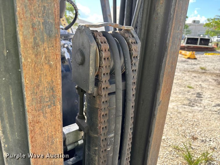 image for item EC3806 Yale GLC050DENUAE083 forklift