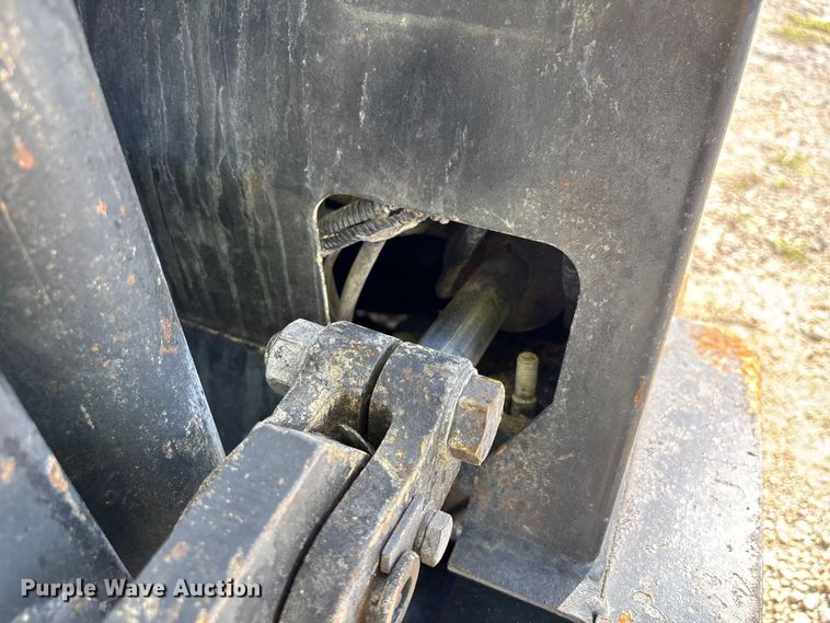 image for item EC3806 Yale GLC050DENUAE083 forklift