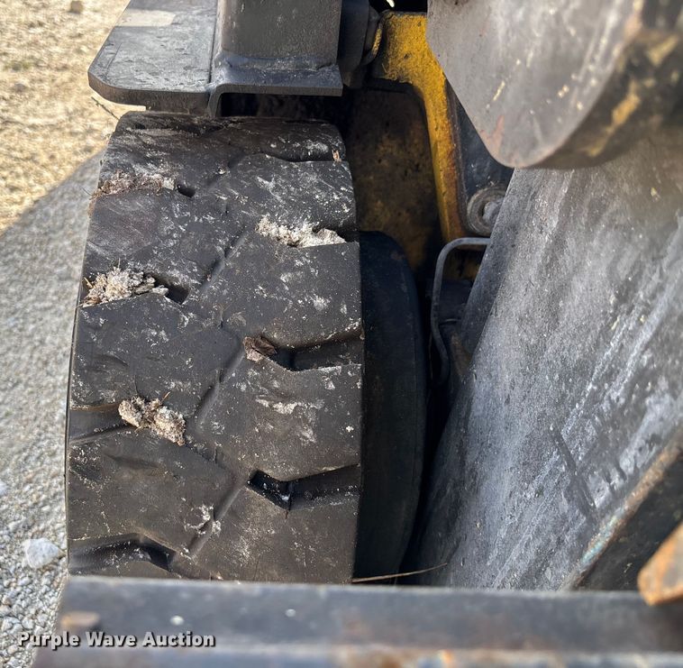 image for item EC3806 Yale GLC050DENUAE083 forklift