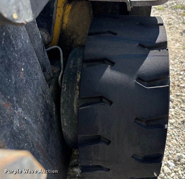 image for item EC3806 Yale GLC050DENUAE083 forklift