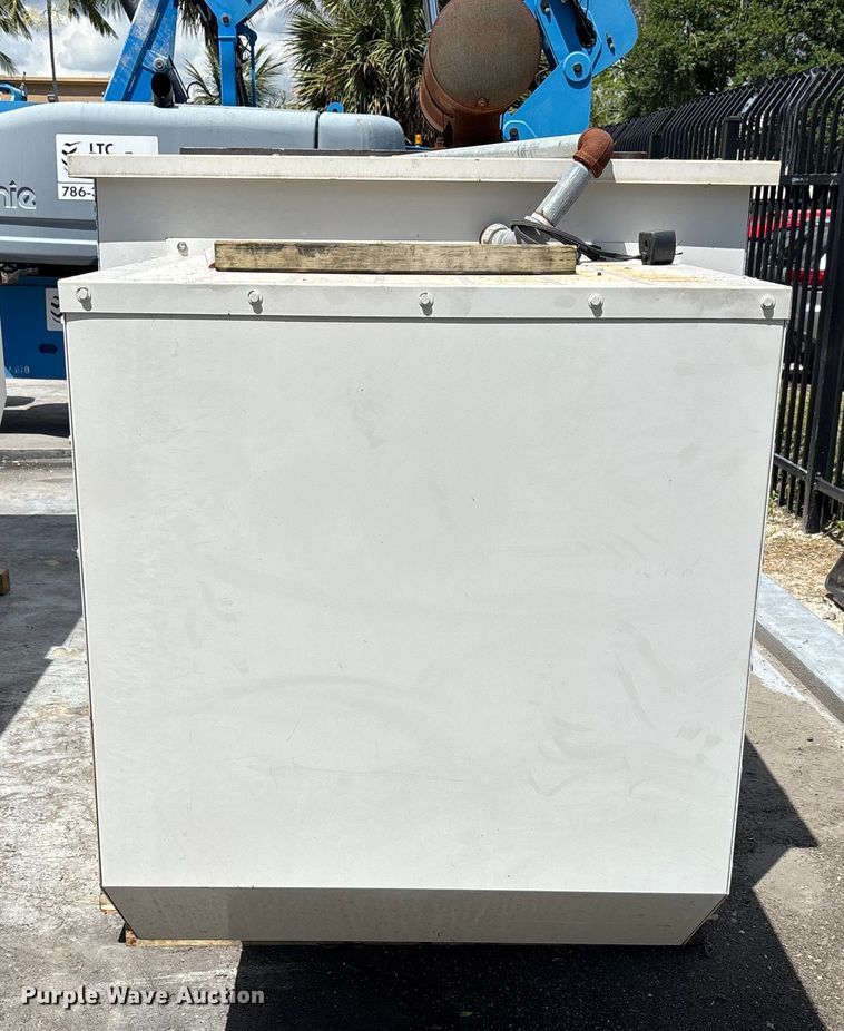 image for item EC3810 Lynx Power Systems 100SG generator