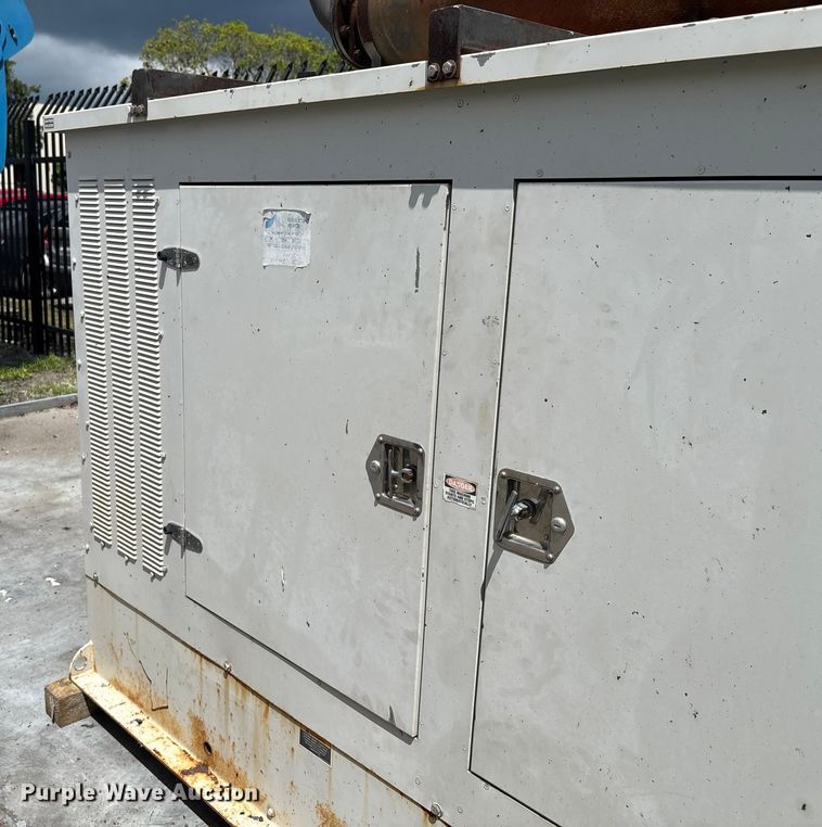 image for item EC3810 Lynx Power Systems 100SG generator