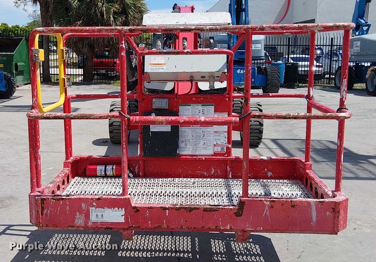 image for item EC3811 2023 MEC 34-J boom lift