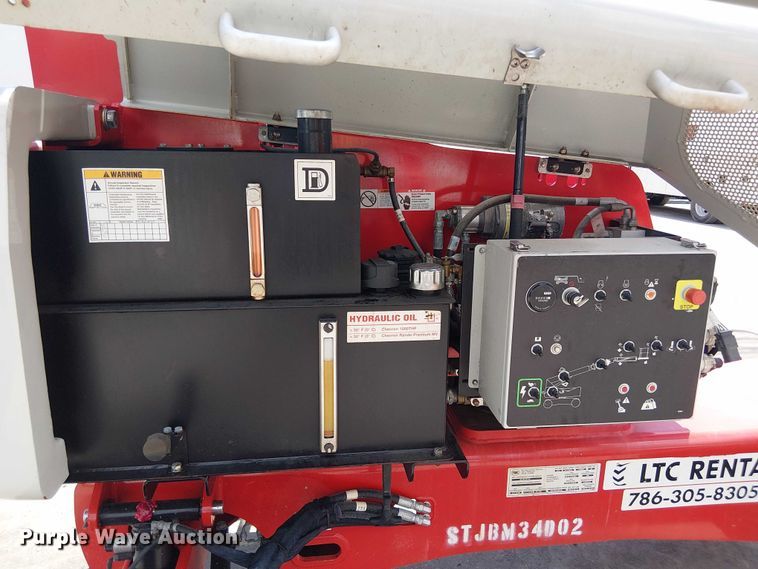 image for item EC3811 2023 MEC 34-J boom lift