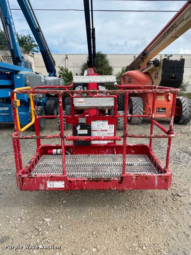 image for item EC3811 2023 MEC 34-J boom lift