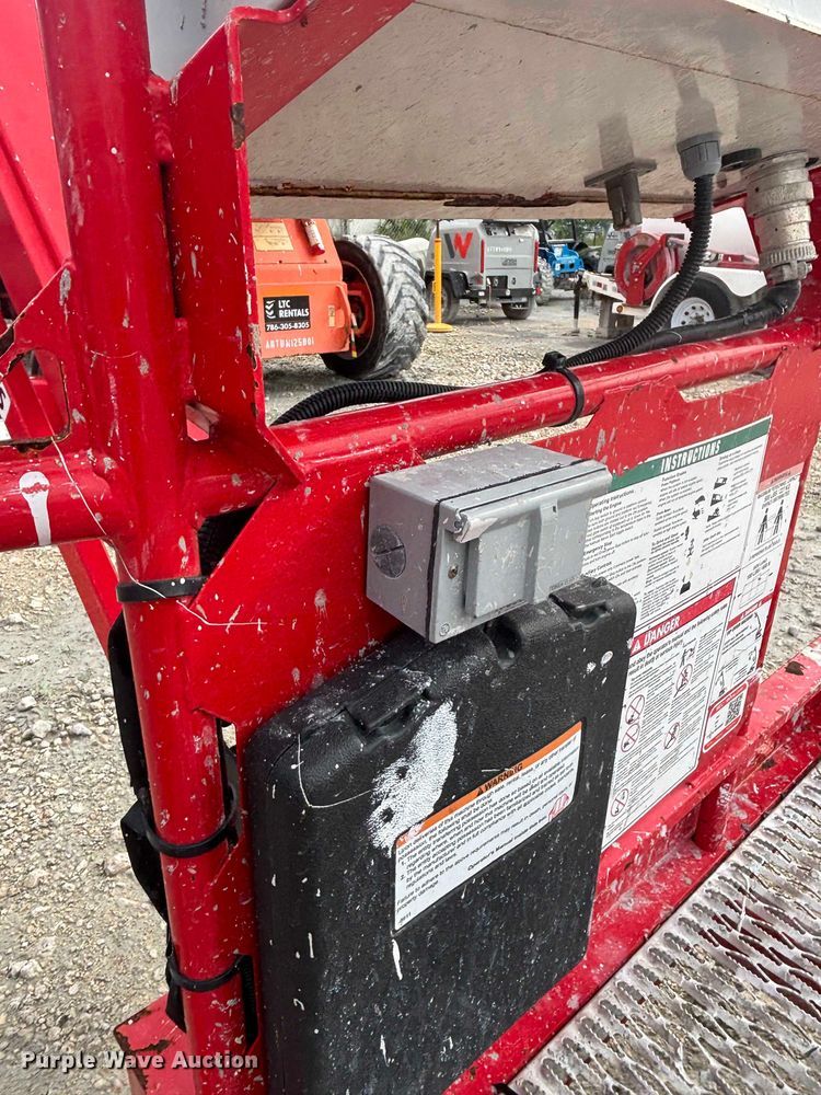 image for item EC3811 2023 MEC 34-J boom lift