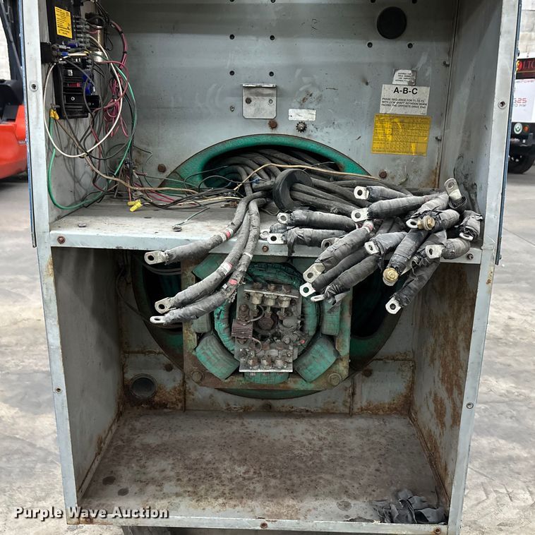 image for item EC3813 Magnamax 572RSL4027 generator