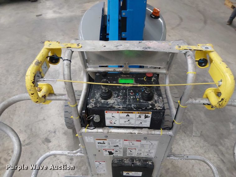 image for item EC3815 2021 Genie Z-33/18 boom lift