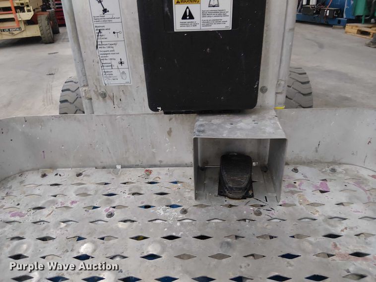 image for item EC3815 2021 Genie Z-33/18 boom lift