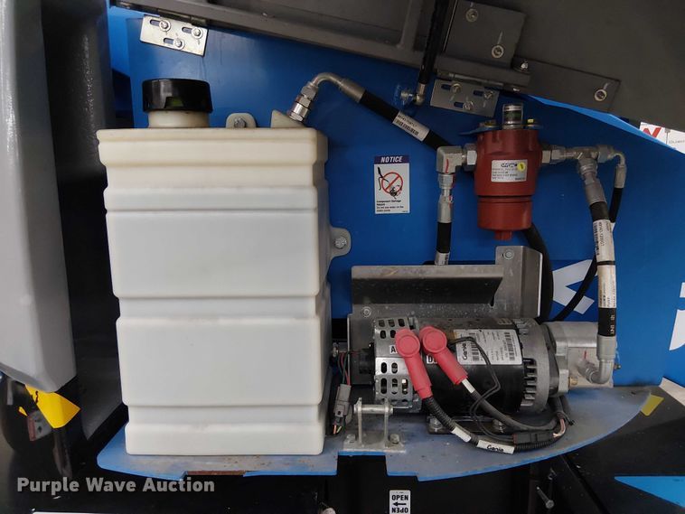 image for item EC3815 2021 Genie Z-33/18 boom lift