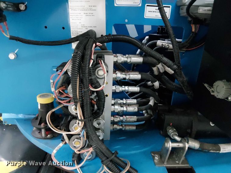 image for item EC3815 2021 Genie Z-33/18 boom lift