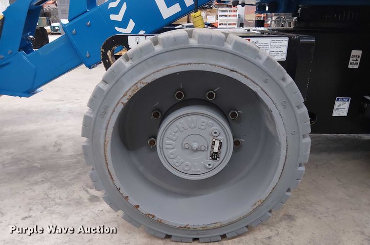 image for item EC3815 2021 Genie Z-33/18 boom lift