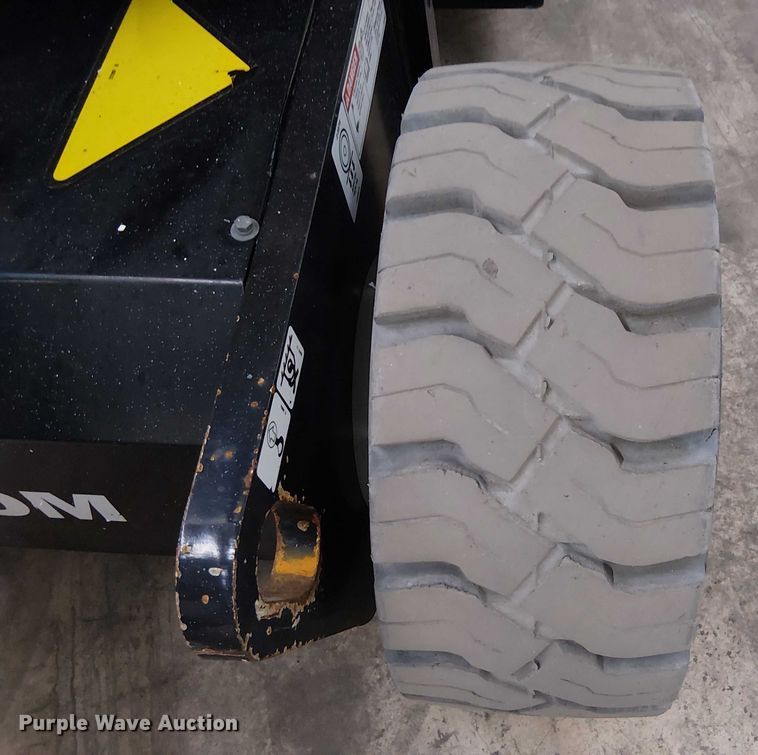 image for item EC3815 2021 Genie Z-33/18 boom lift