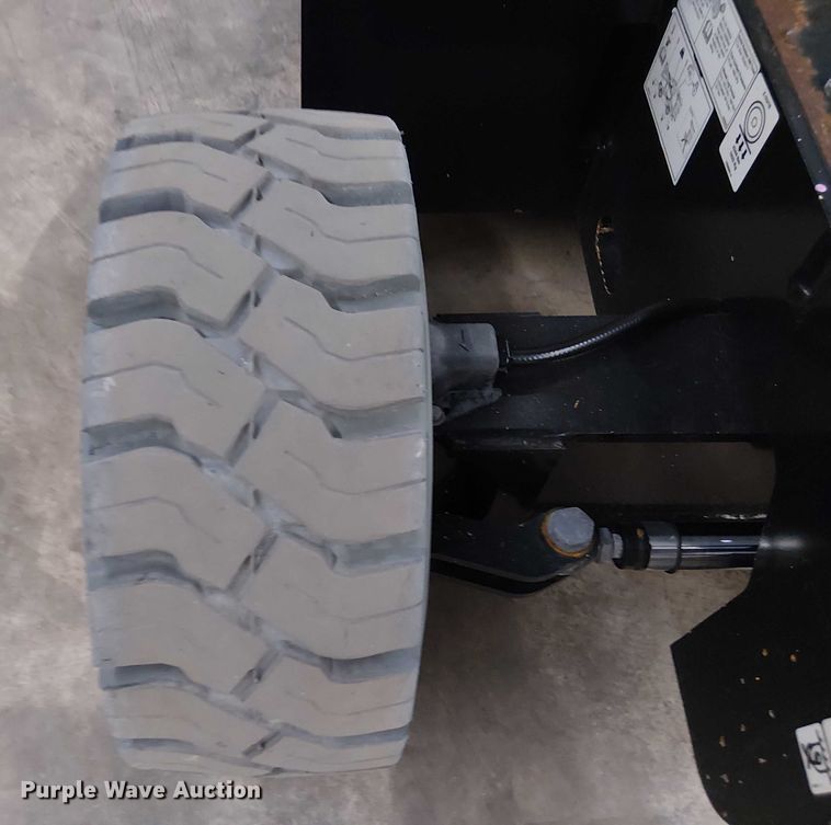 image for item EC3815 2021 Genie Z-33/18 boom lift