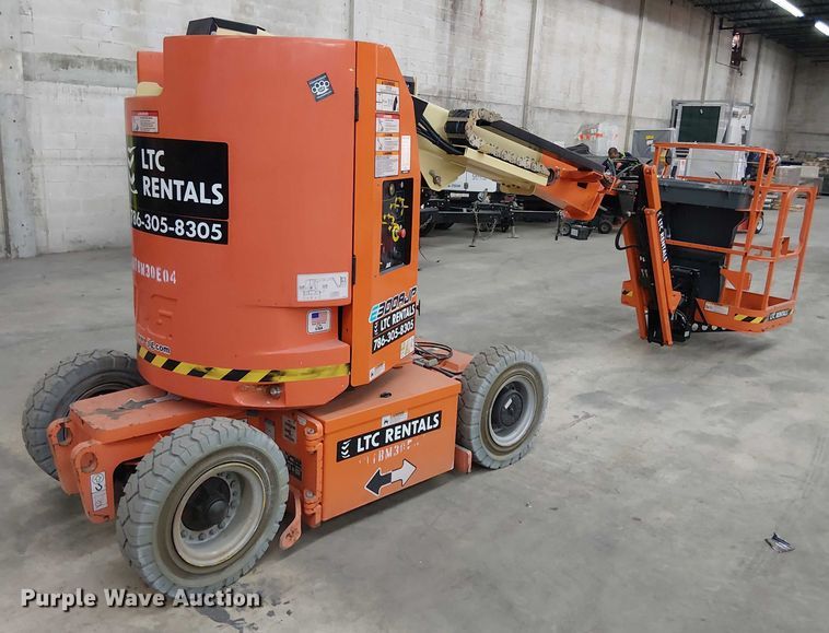 image for item EC3816 2022 JLG E300AJP boom lift