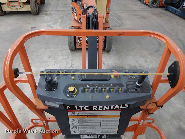 image for item EC3816 2022 JLG E300AJP boom lift