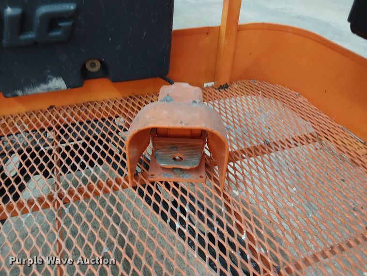 image for item EC3816 2022 JLG E300AJP boom lift