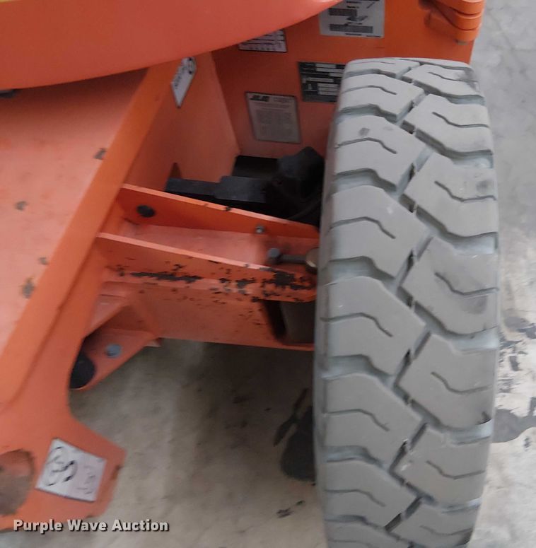 image for item EC3816 2022 JLG E300AJP boom lift