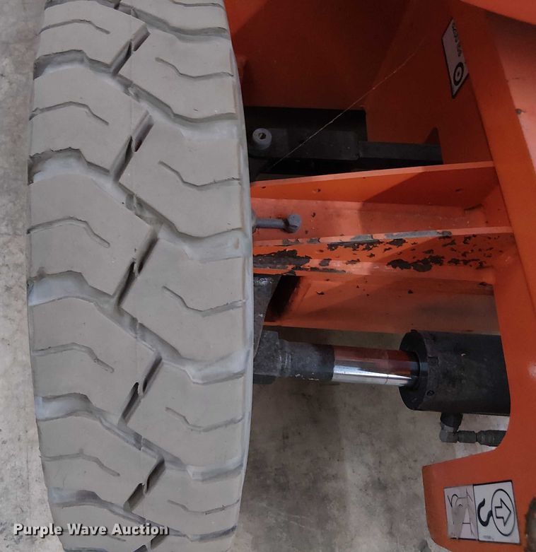 image for item EC3816 2022 JLG E300AJP boom lift