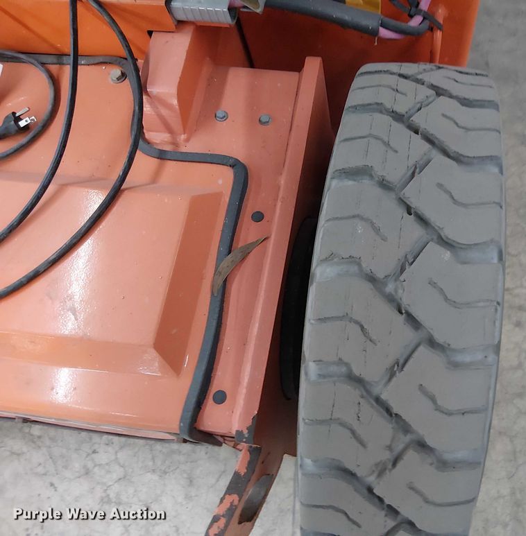 image for item EC3816 2022 JLG E300AJP boom lift