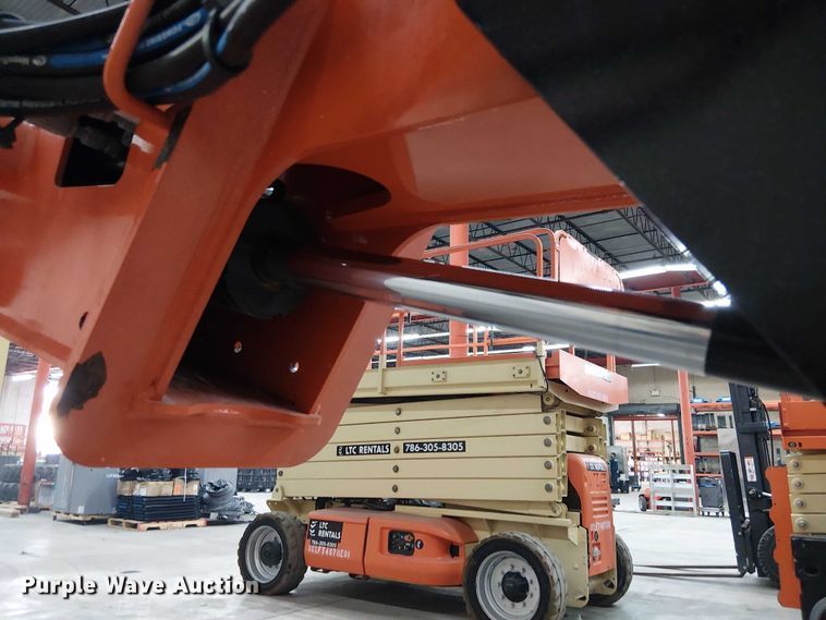 image for item EC3818 2022 JLG E300AJP boom lift