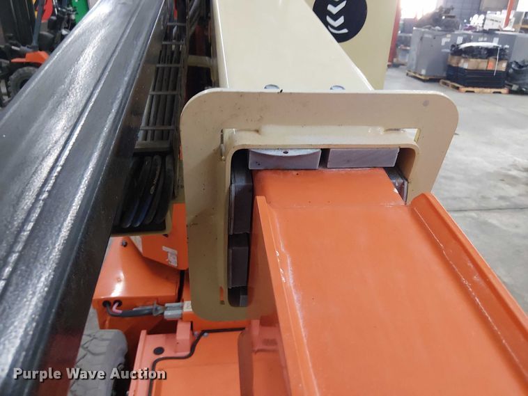 image for item EC3818 2022 JLG E300AJP boom lift
