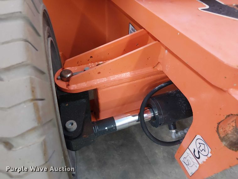 image for item EC3818 2022 JLG E300AJP boom lift