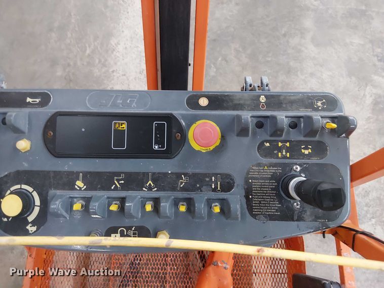 image for item EC3818 2022 JLG E300AJP boom lift