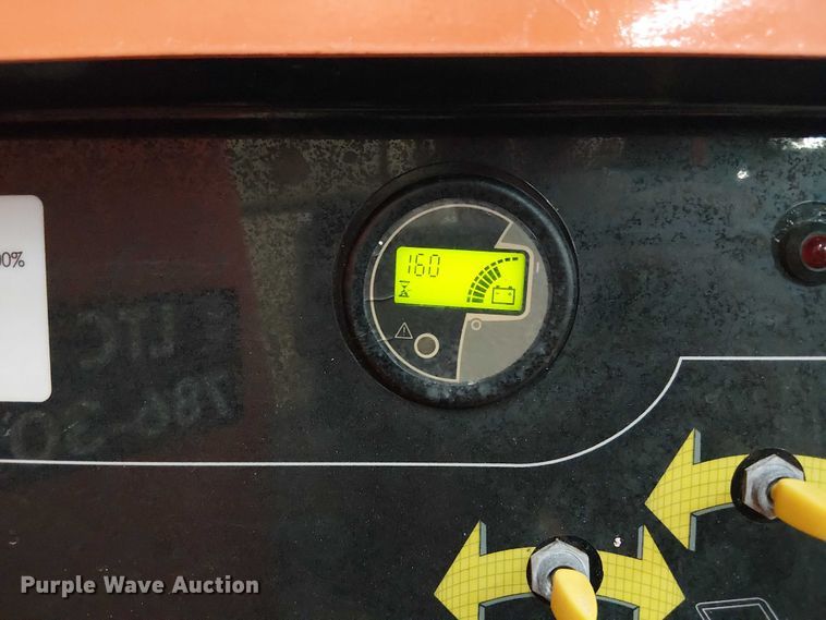 image for item EC3818 2022 JLG E300AJP boom lift