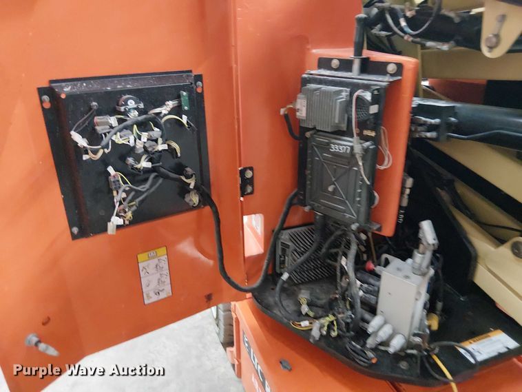 image for item EC3818 2022 JLG E300AJP boom lift