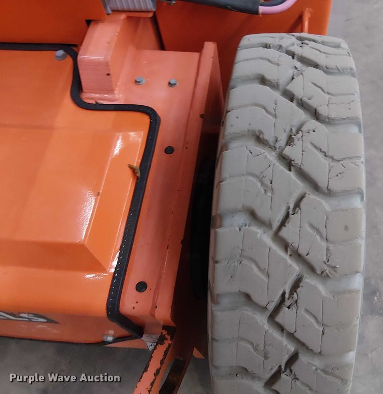 image for item EC3818 2022 JLG E300AJP boom lift