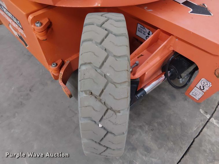 image for item EC3818 2022 JLG E300AJP boom lift